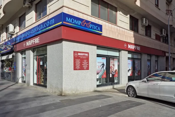 L19956-oficina-seguros-OLIVA-VALENCIA-exterior (4)